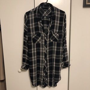 South Moon Under Long Plaid Tunic Top!
